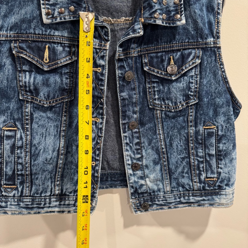 Forever 21 Blue Denim Studded Collar Crop Vest - Picture 5 of 6